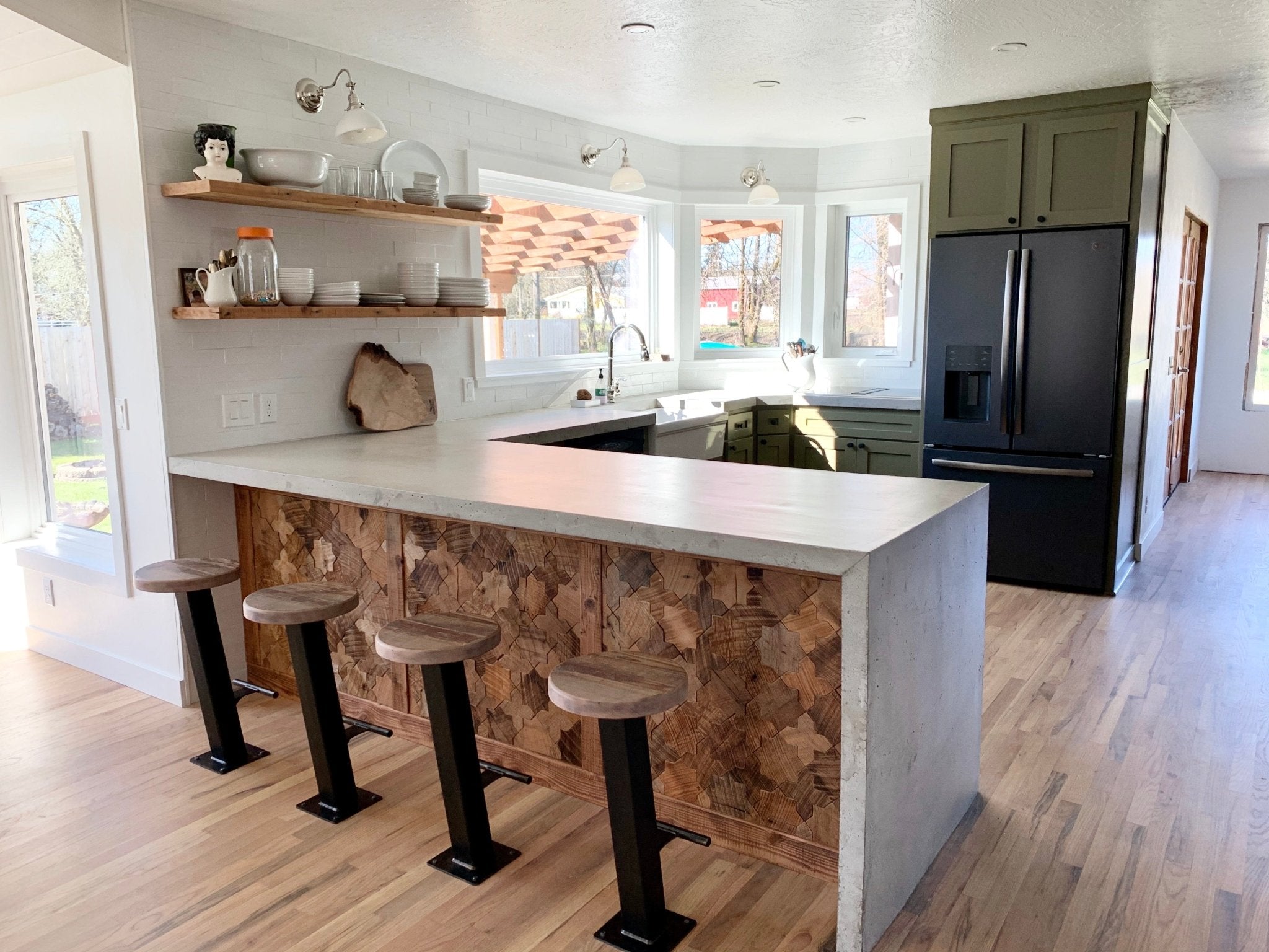 How to Pour a Waterfall Edge - Concrete Countertop Solutions