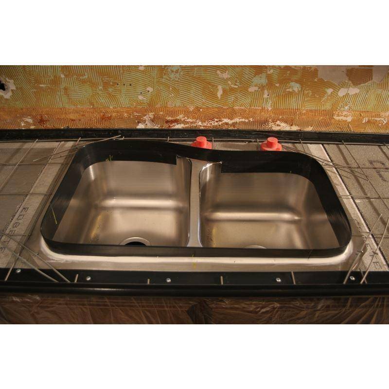 Sink opening in concrete countertop using Sink Form