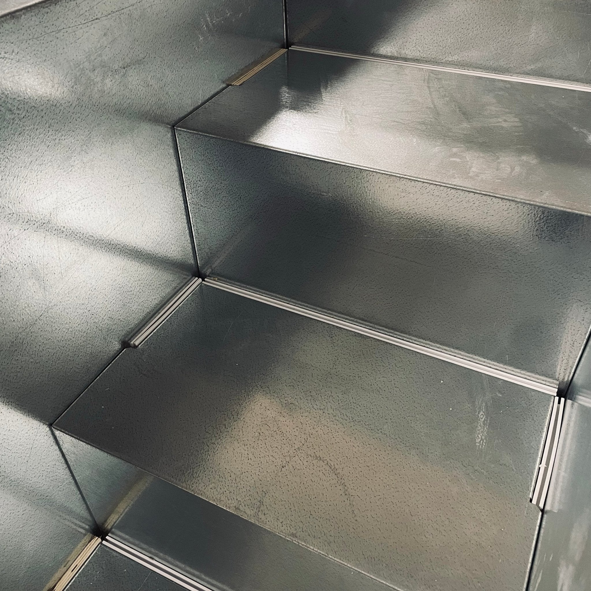 Step Liner Track - Concrete Countertop Solutions